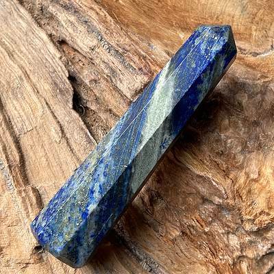 Edelsteen lapis lazuli obelisk